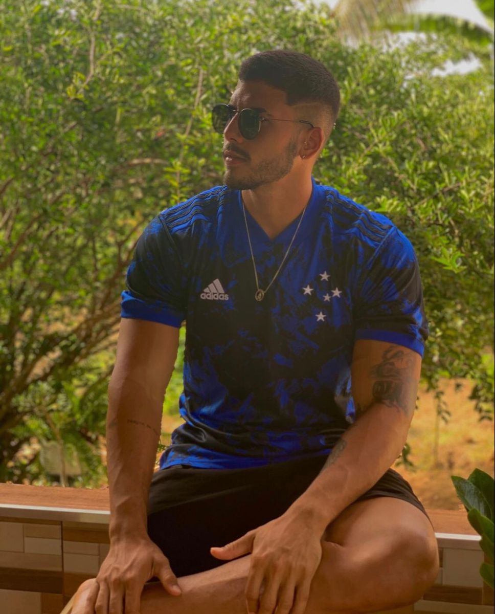 <em>Javier R.</em>